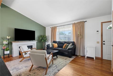 2790 15th Avenue Marion IA 52302