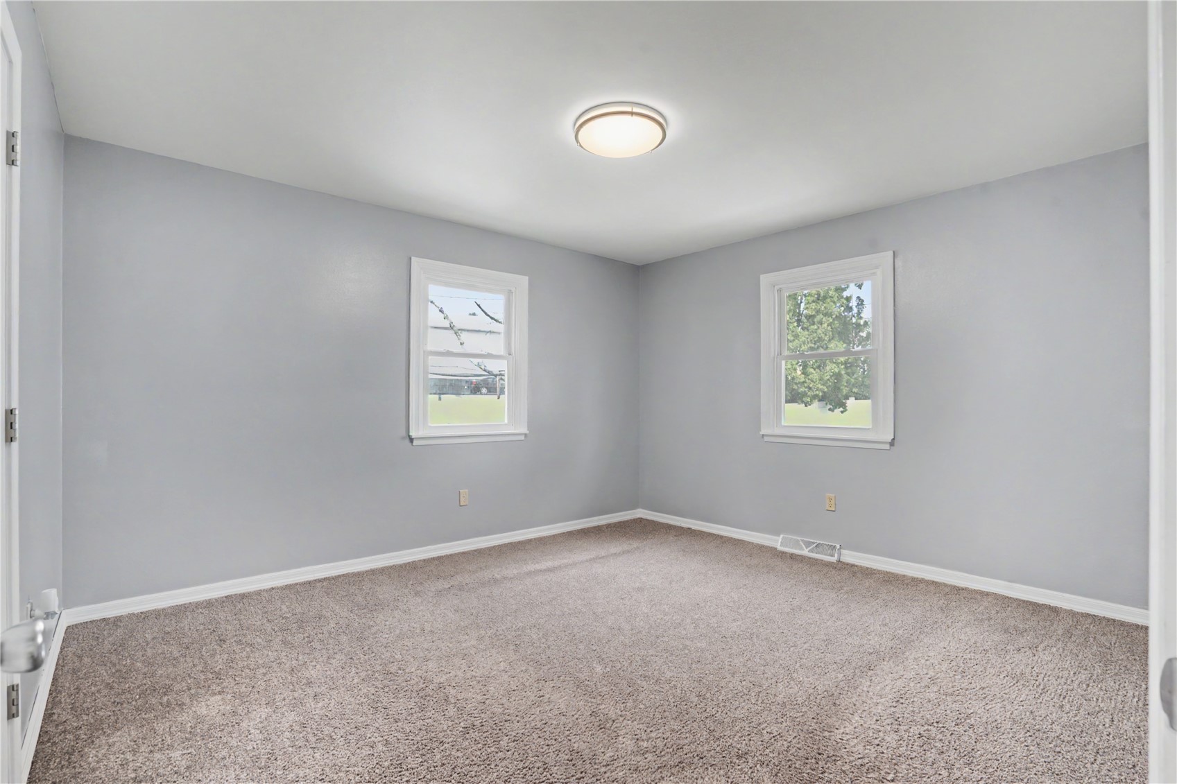 124 14th Avenue SE Independence IA 50644