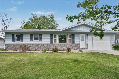 124 14th Avenue SE Independence IA 50644