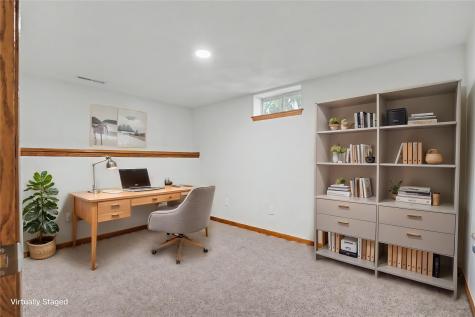 124 14th Avenue SE Independence IA 50644