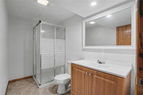 124 14th Avenue SE Independence IA 50644