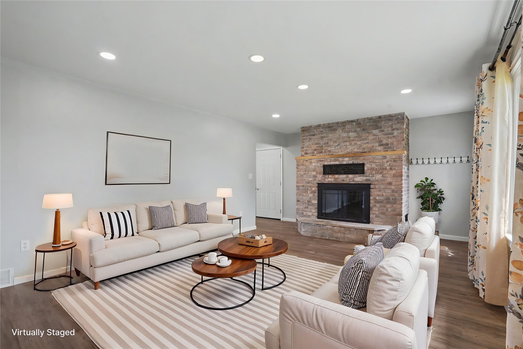 124 14th Avenue SE Independence IA 50644