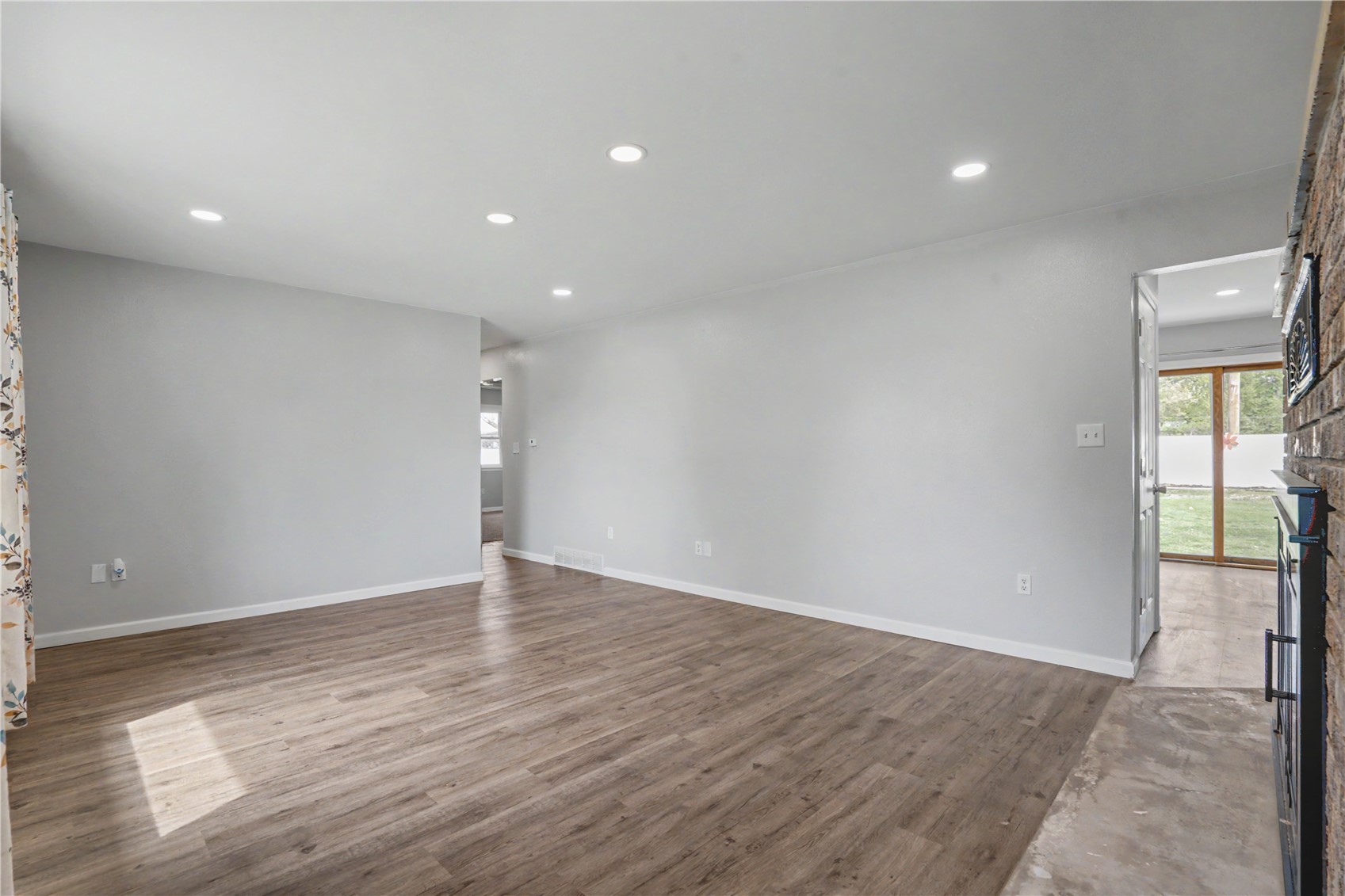 124 14th Avenue SE Independence IA 50644