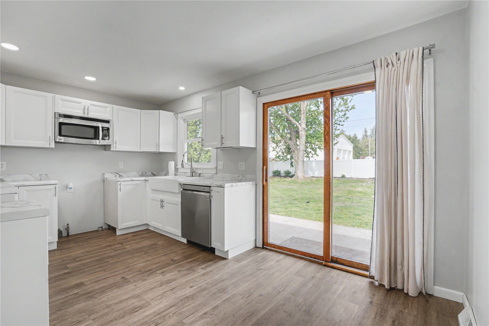 124 14th Avenue SE Independence IA 50644