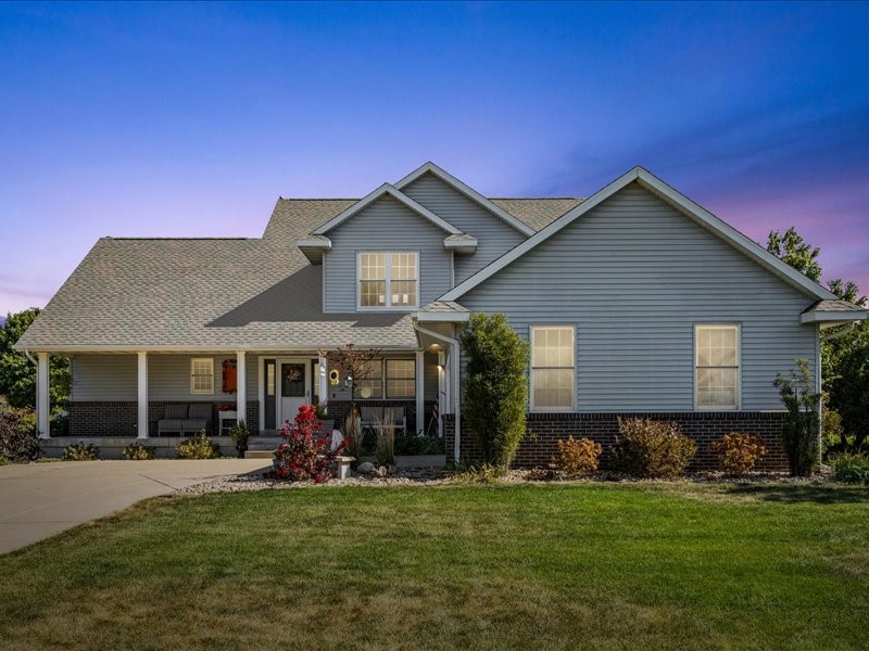 9140 Deer Valley Drive Cedar Rapids IA 52411