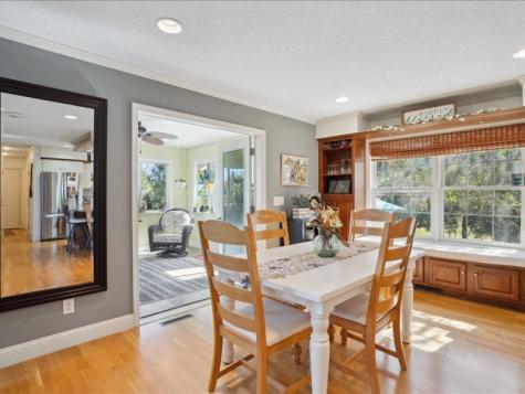 9140 Deer Valley Drive Cedar Rapids IA 52411