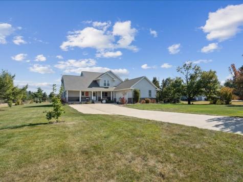 9140 Deer Valley Drive Cedar Rapids IA 52411
