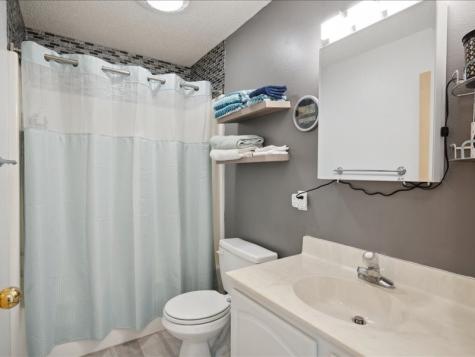 9140 Deer Valley Drive Cedar Rapids IA 52411