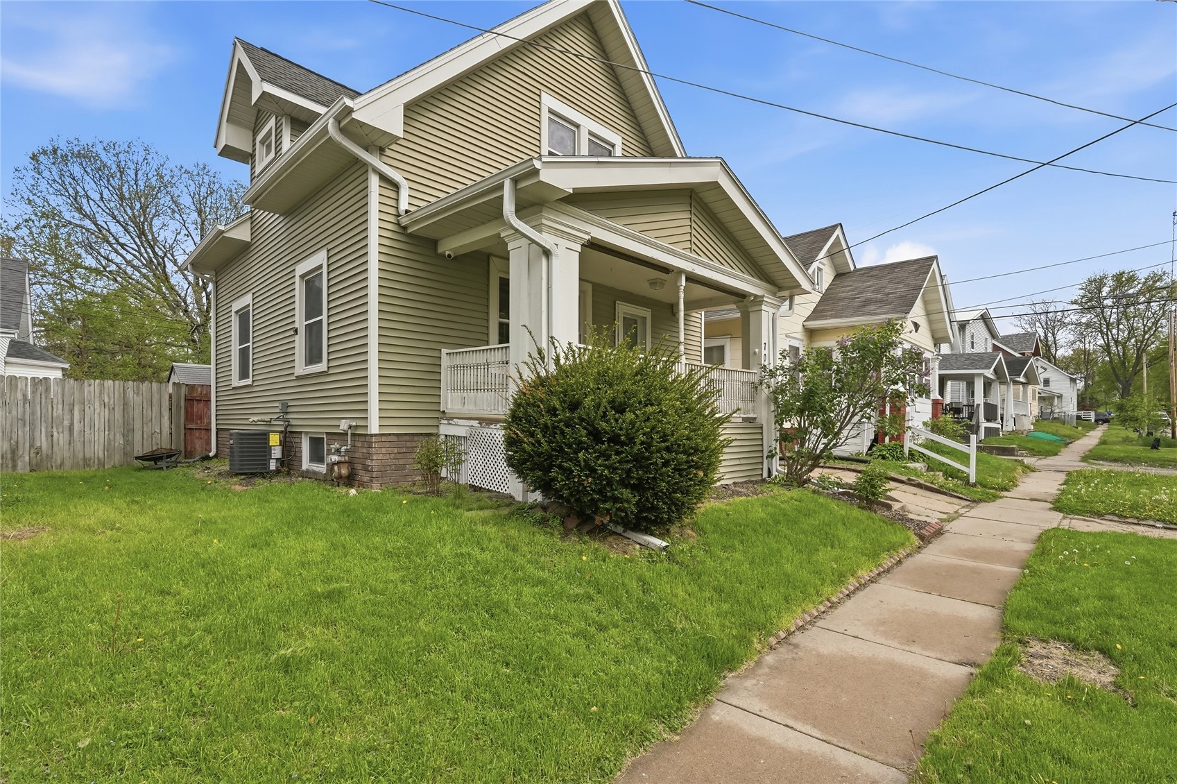 708 16th Street SE Cedar Rapids IA 52403