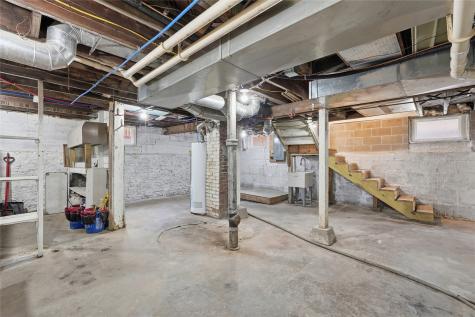 708 16th Street SE Cedar Rapids IA 52403