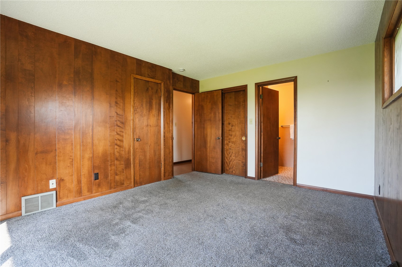 95 Allview Drive SW Cedar Rapids IA 52404