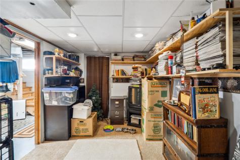 1715 7th Avenue Belle Plaine IA 52208