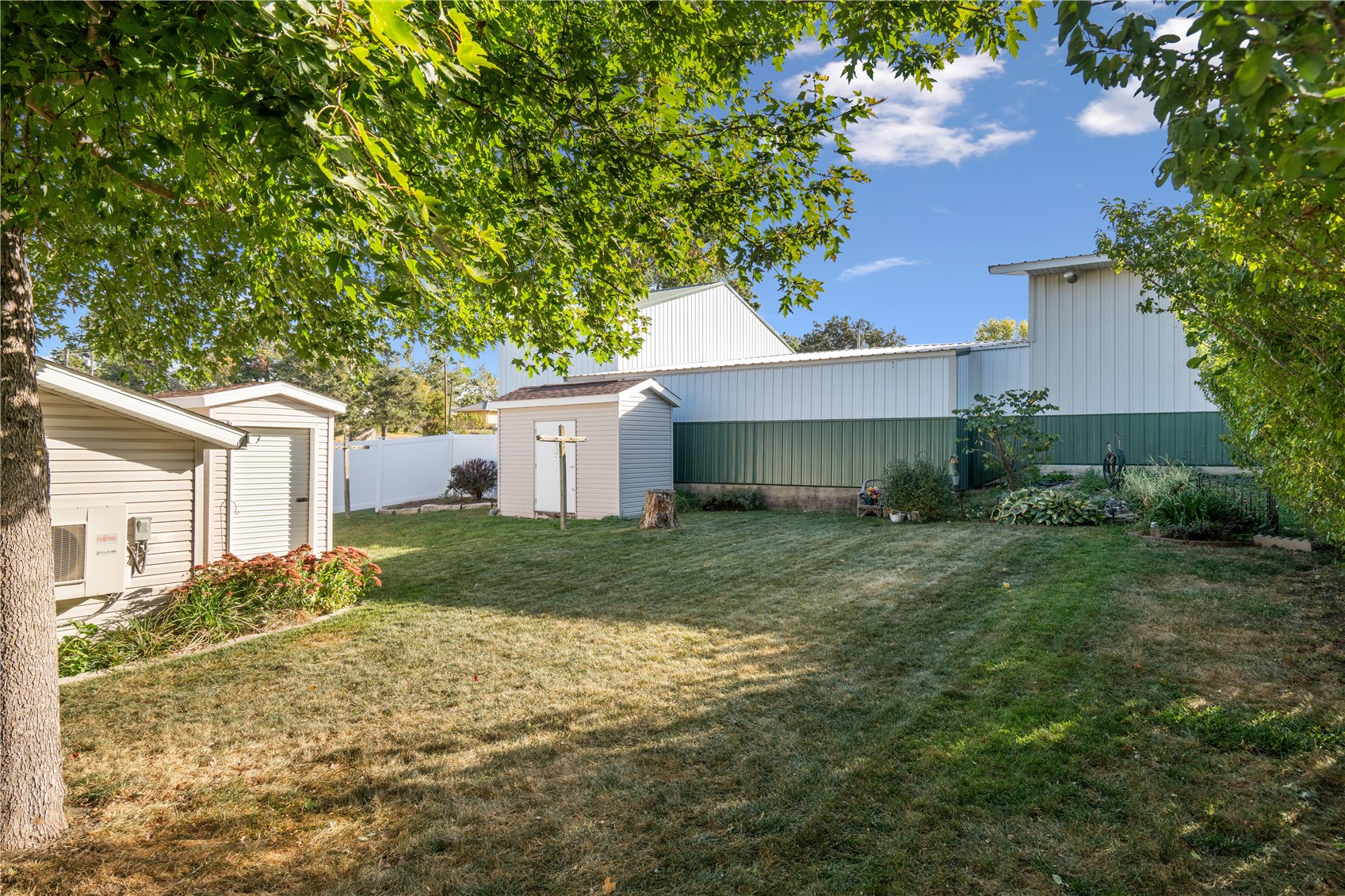 1715 7th Avenue Belle Plaine IA 52208