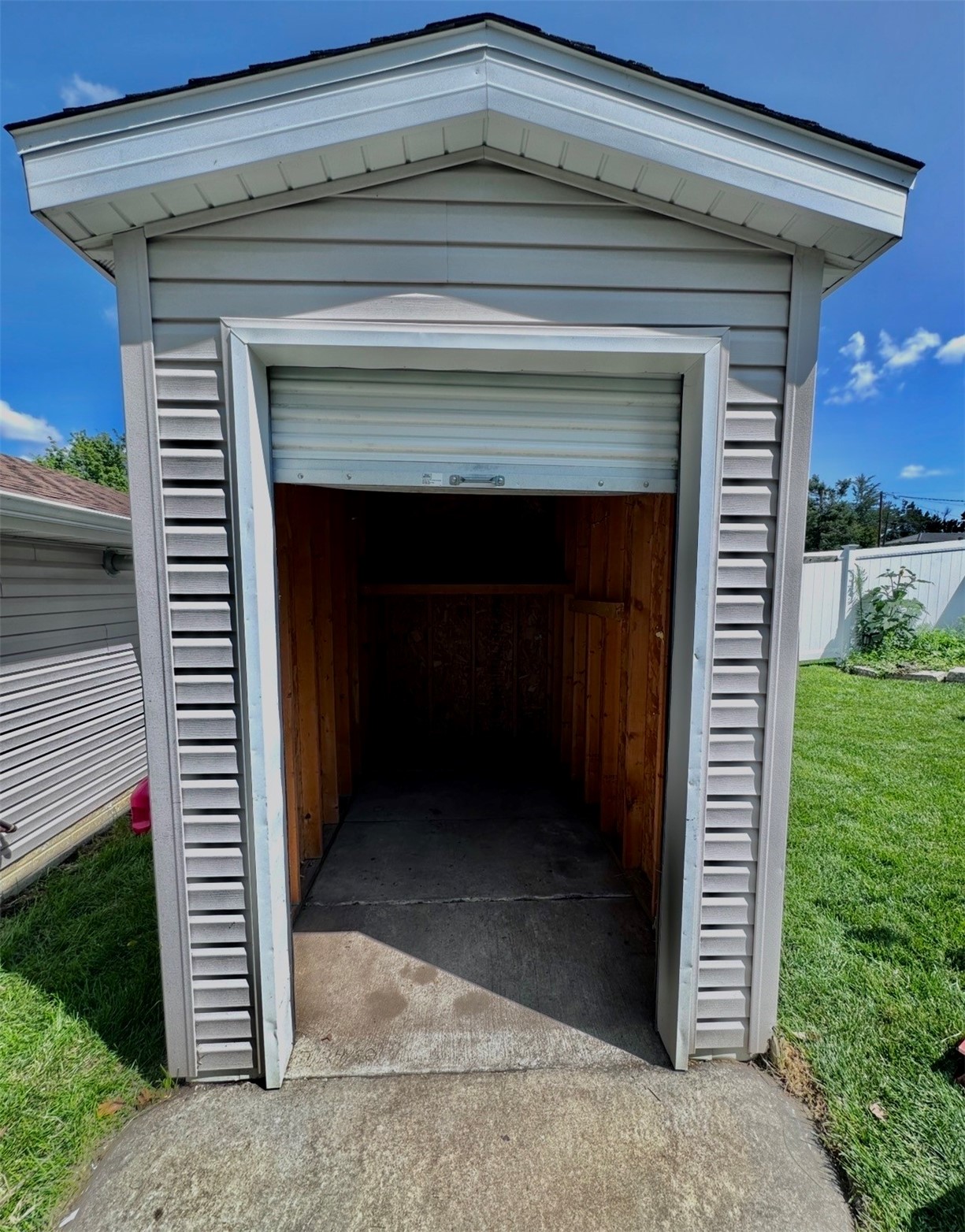1715 7th Avenue Belle Plaine IA 52208