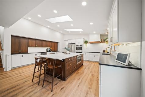 1792 NE Thorncrest Court Solon IA 52333