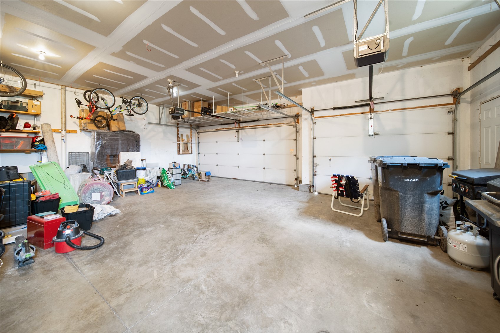 1792 NE Thorncrest Court Solon IA 52333