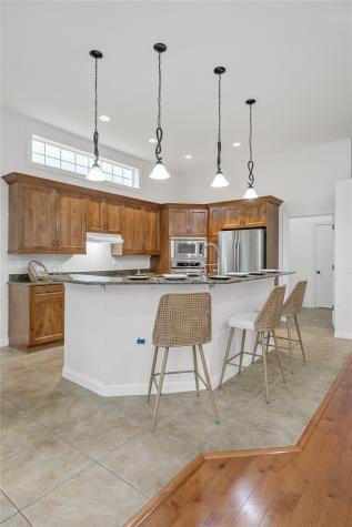 201 Teakwood Lane Cedar Rapids IA 52402