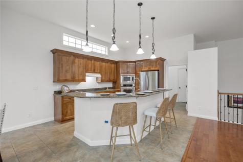 201 Teakwood Lane Cedar Rapids IA 52402
