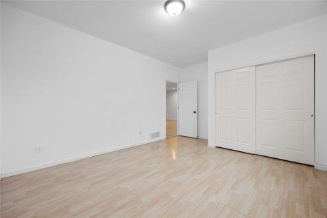 201 Teakwood Lane Cedar Rapids IA 52402
