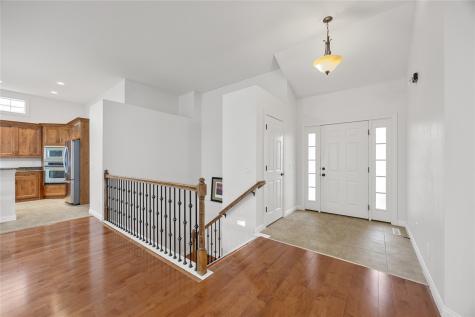 201 Teakwood Lane Cedar Rapids IA 52402
