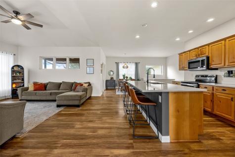 1675 Grizzly Trail North Liberty IA 52317