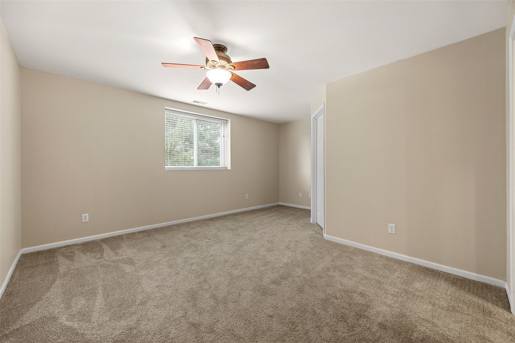1675 Grizzly Trail North Liberty IA 52317