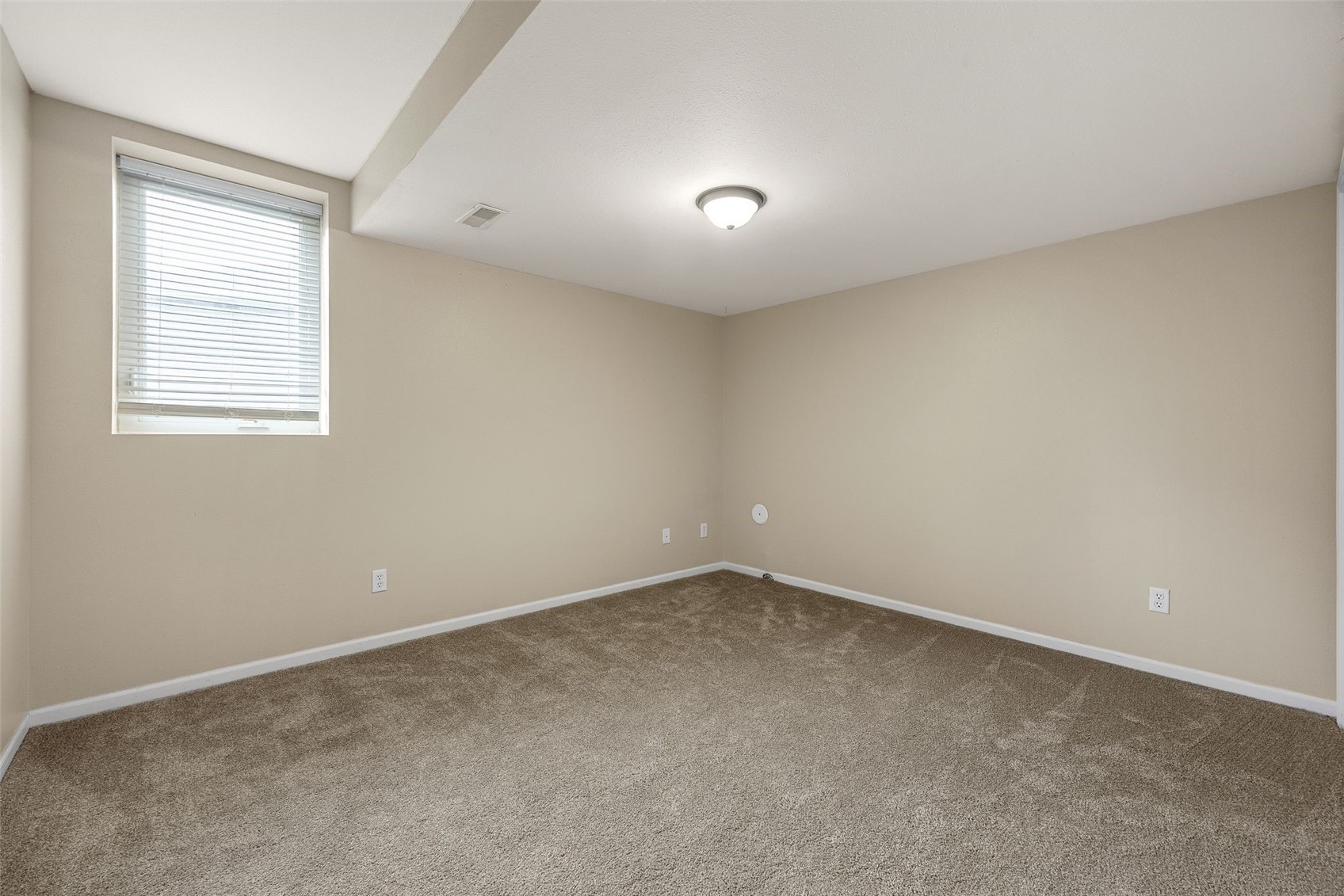 1675 Grizzly Trail North Liberty IA 52317