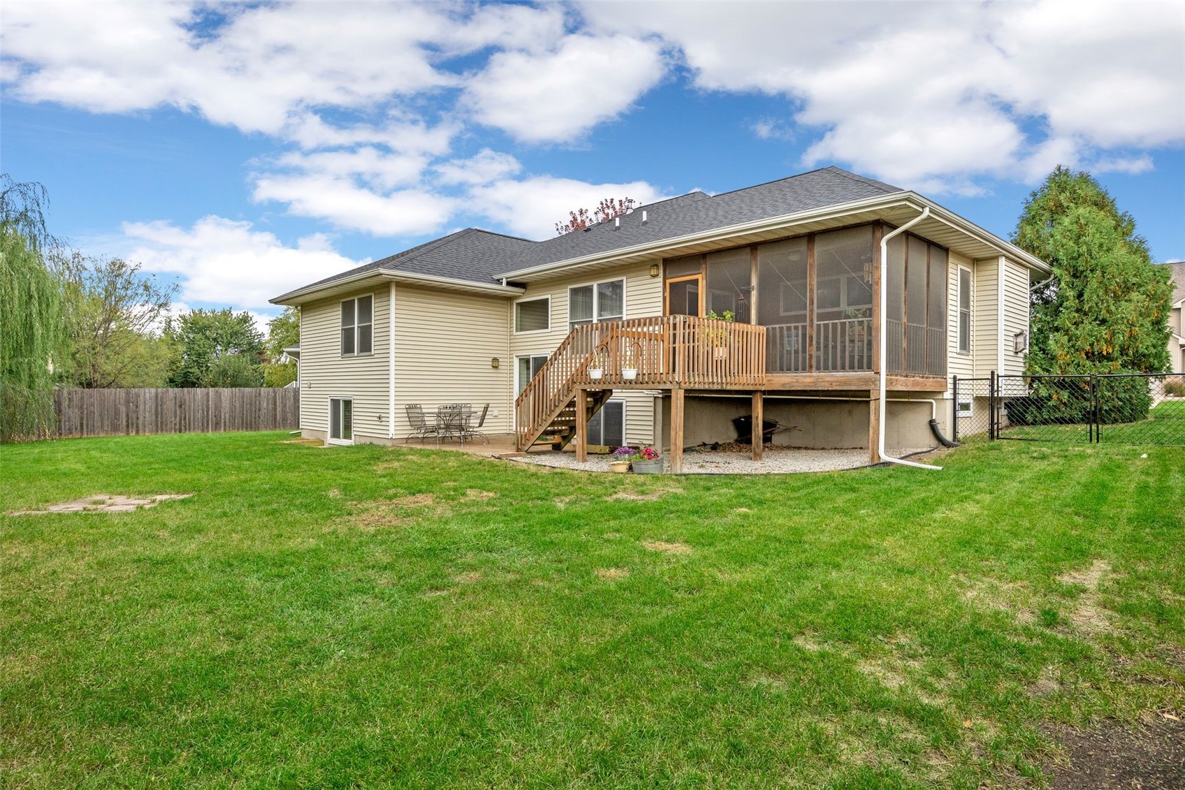 1675 Grizzly Trail North Liberty IA 52317