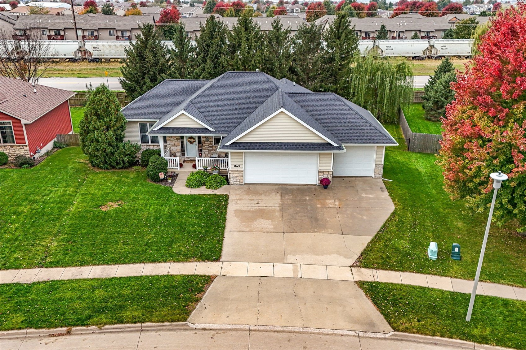 1675 Grizzly Trail North Liberty IA 52317