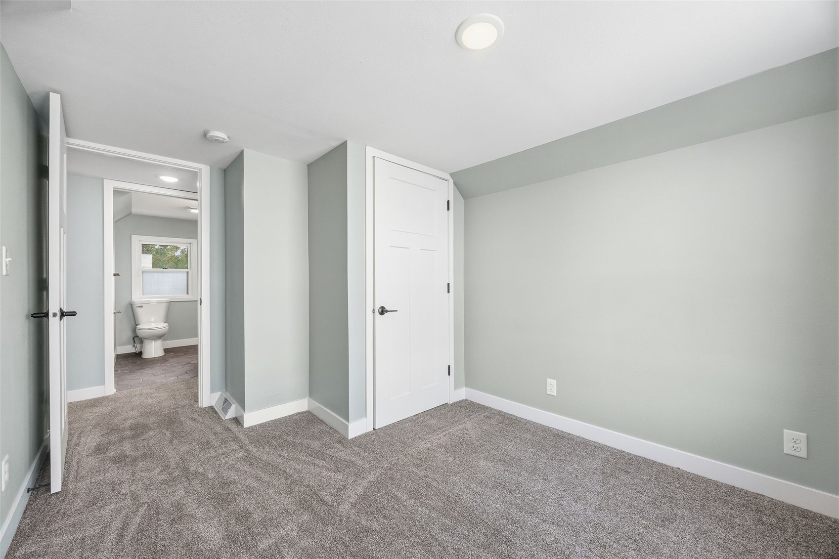 818 Rundell Street Iowa City IA 52240
