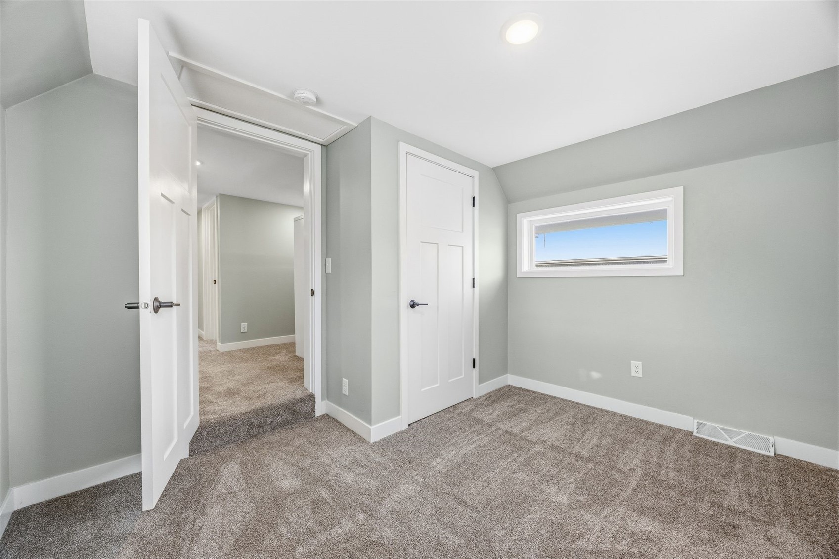 818 Rundell Street Iowa City IA 52240