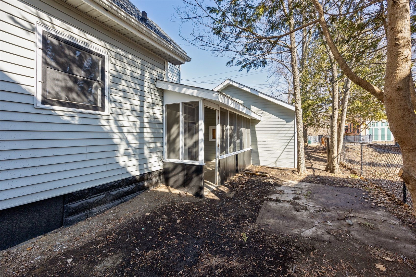 818 Rundell Street Iowa City IA 52240