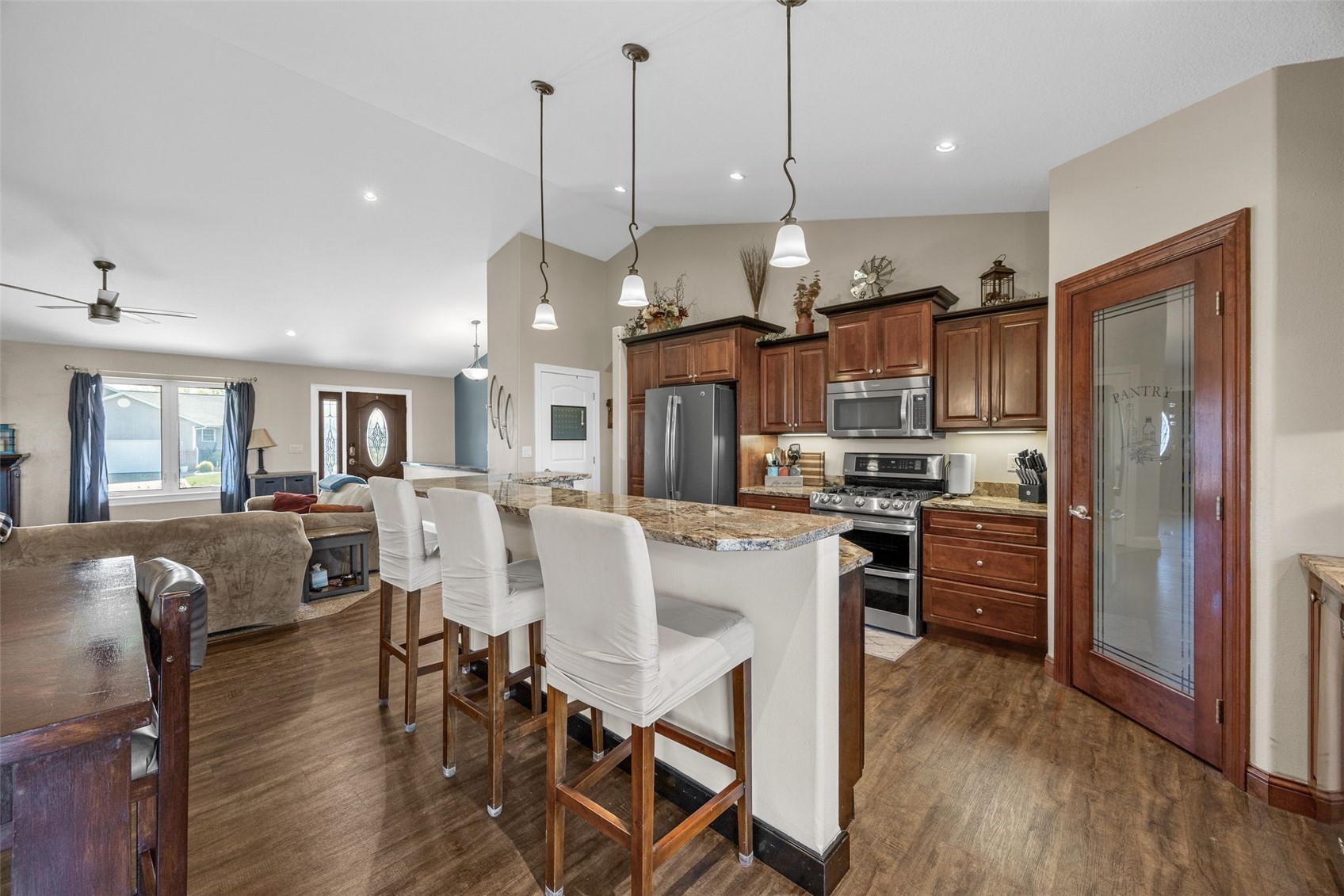 210 Longworth Avenue Alburnett IA 52202