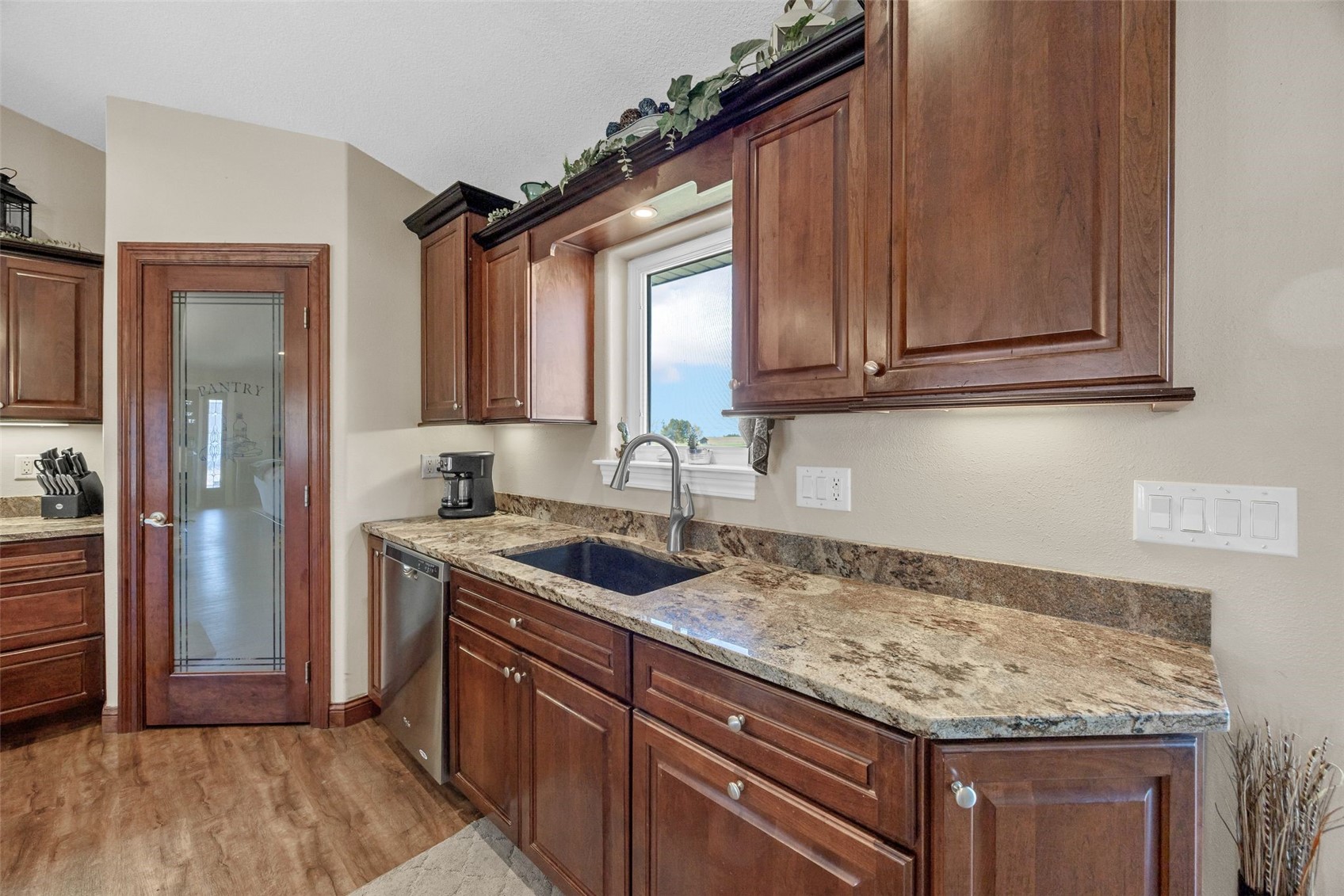 210 Longworth Avenue Alburnett IA 52202