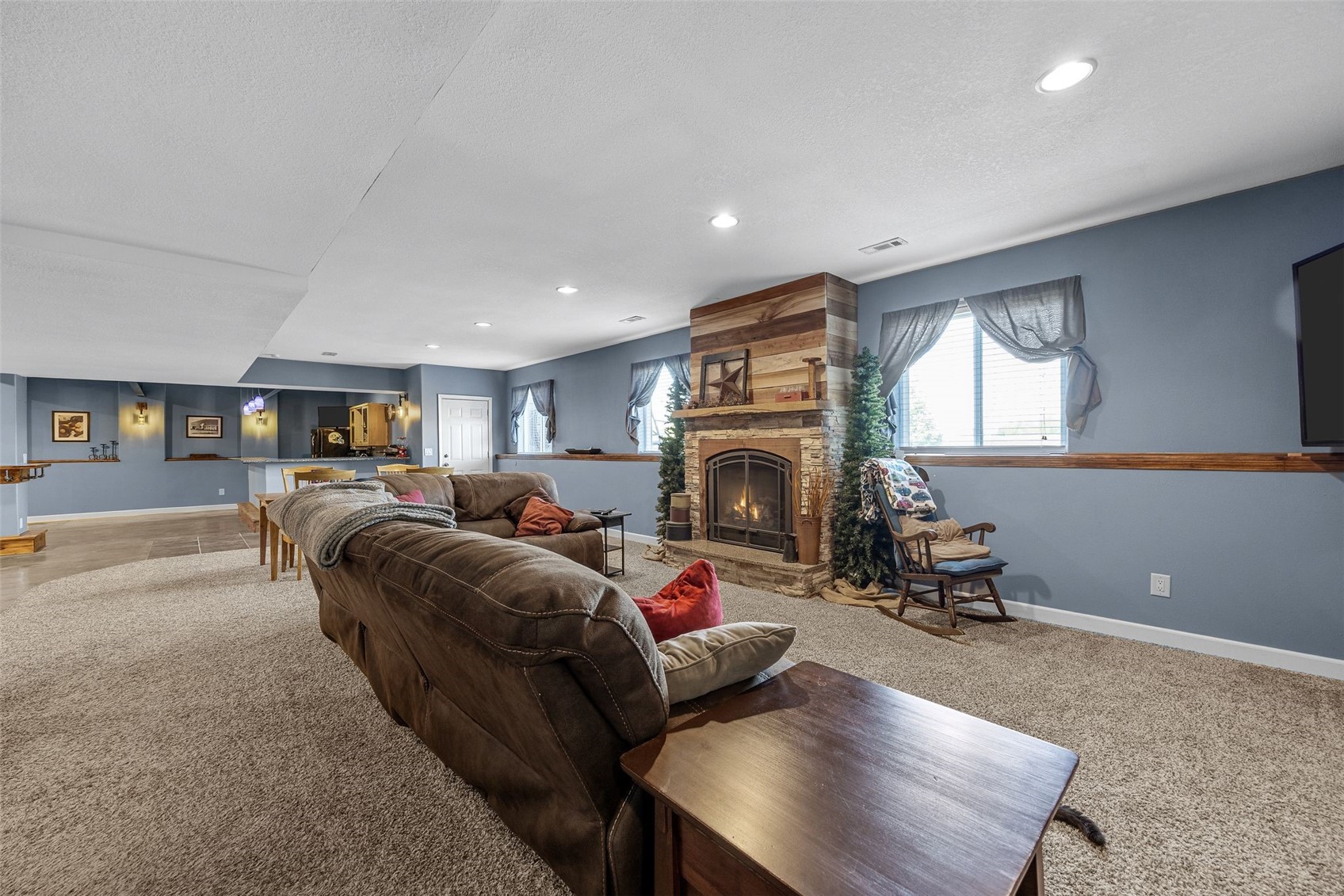 210 Longworth Avenue Alburnett IA 52202
