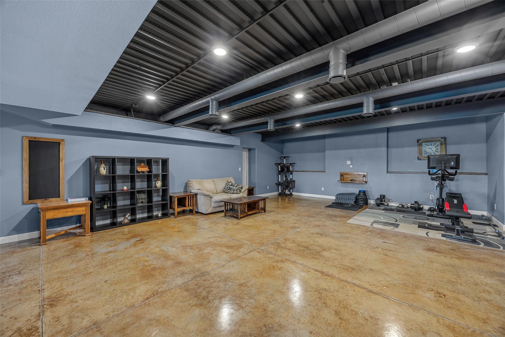 210 Longworth Avenue Alburnett IA 52202