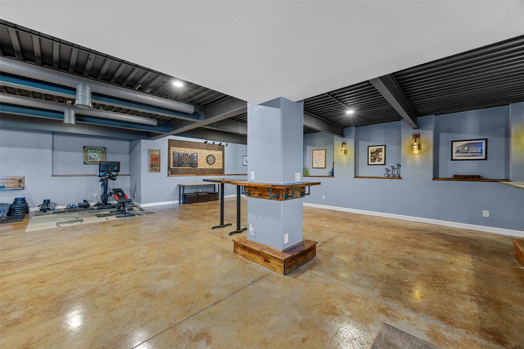 210 Longworth Avenue Alburnett IA 52202