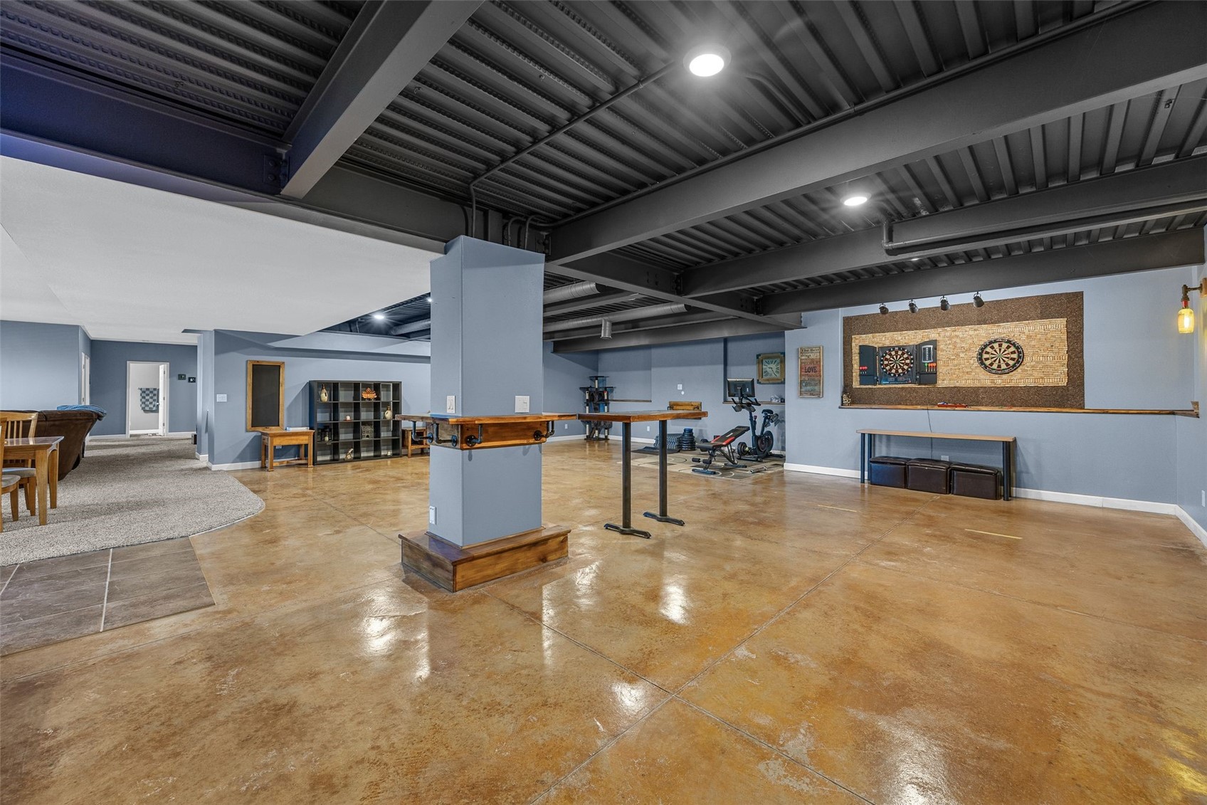 210 Longworth Avenue Alburnett IA 52202