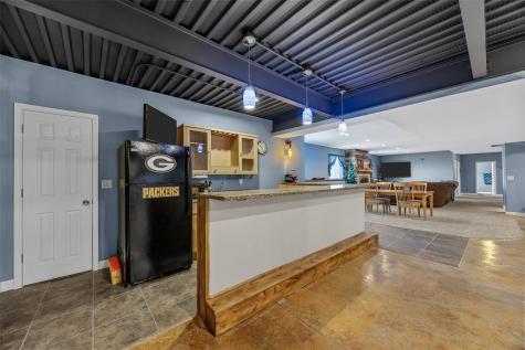 210 Longworth Avenue Alburnett IA 52202