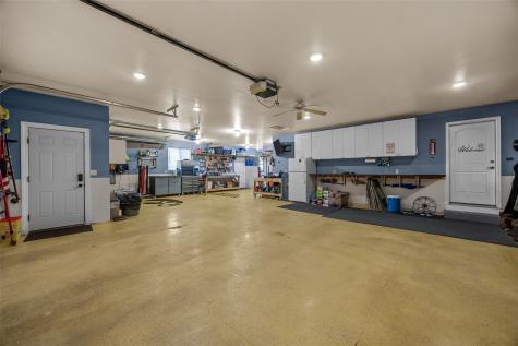 210 Longworth Avenue Alburnett IA 52202