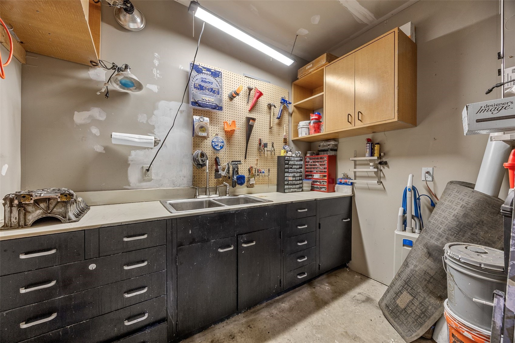 210 Longworth Avenue Alburnett IA 52202