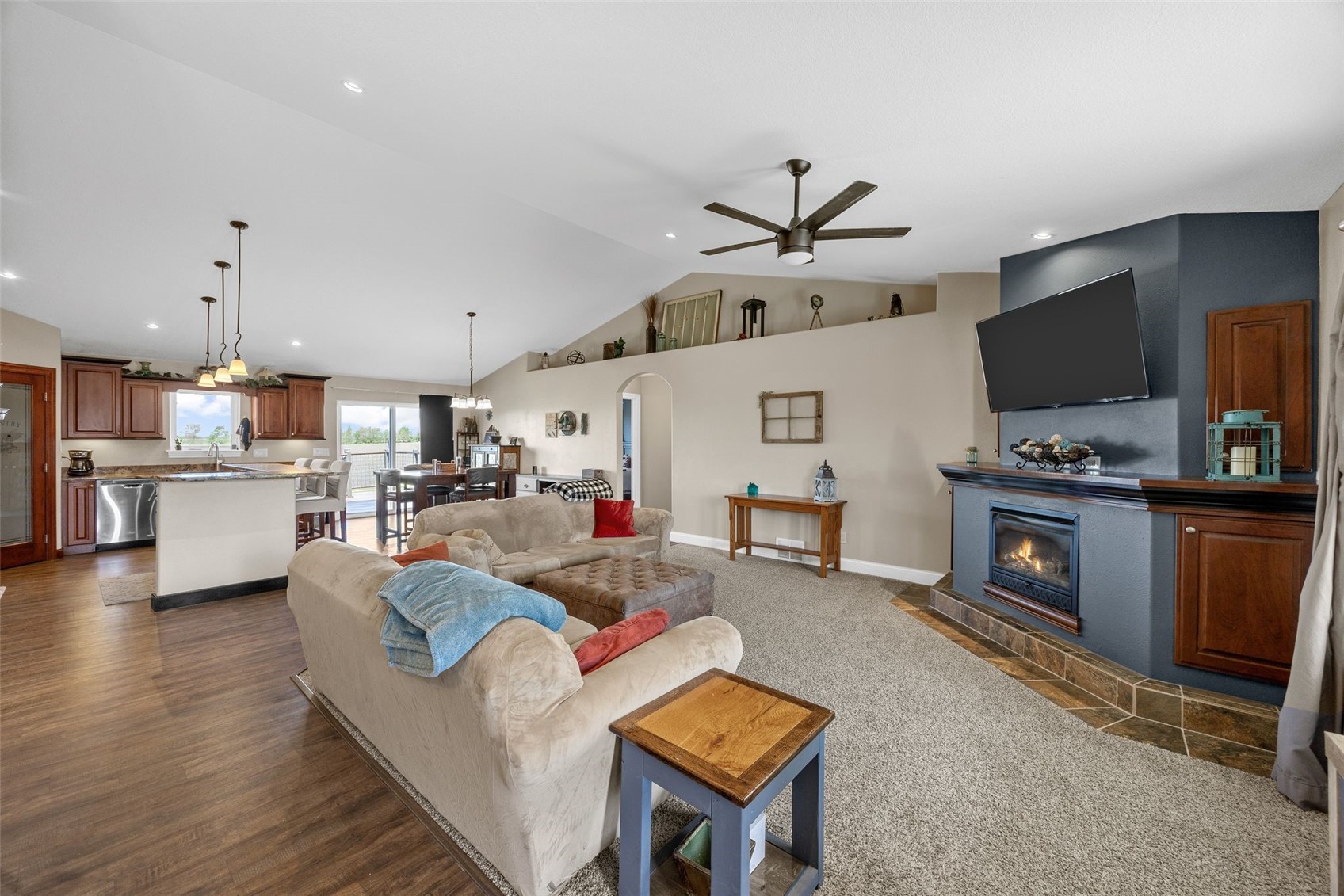 210 Longworth Avenue Alburnett IA 52202