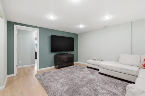 1503 G Avenue Vinton IA 52349
