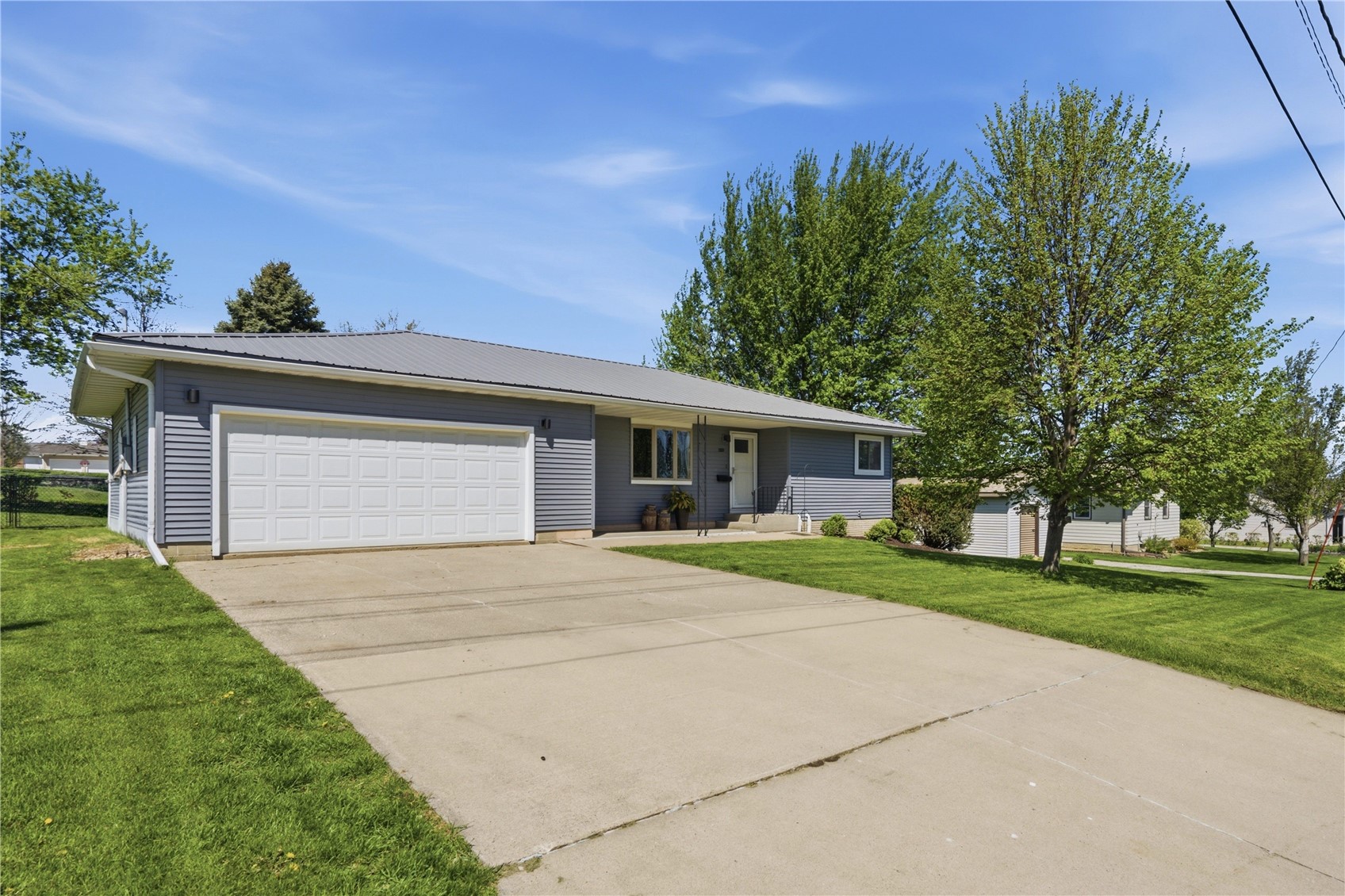 1503 G Avenue Vinton IA 52349
