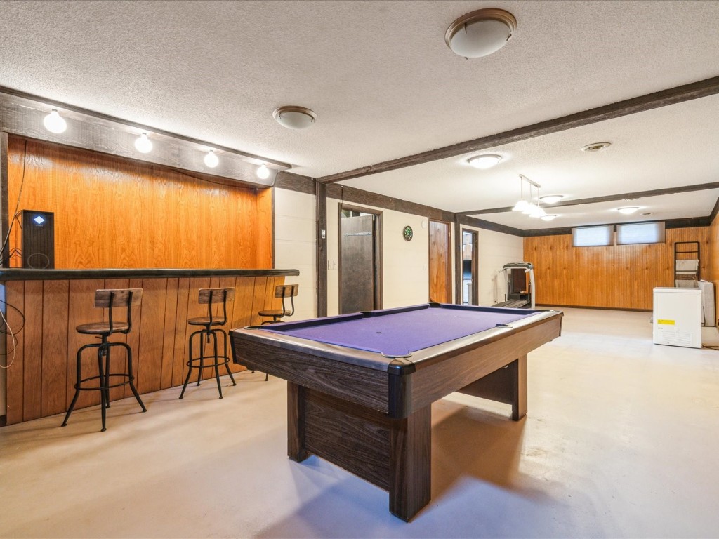 1613 South View Drive NW Cedar Rapids IA 52405