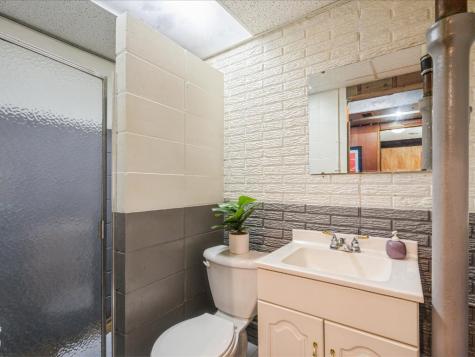 1613 South View Drive NW Cedar Rapids IA 52405