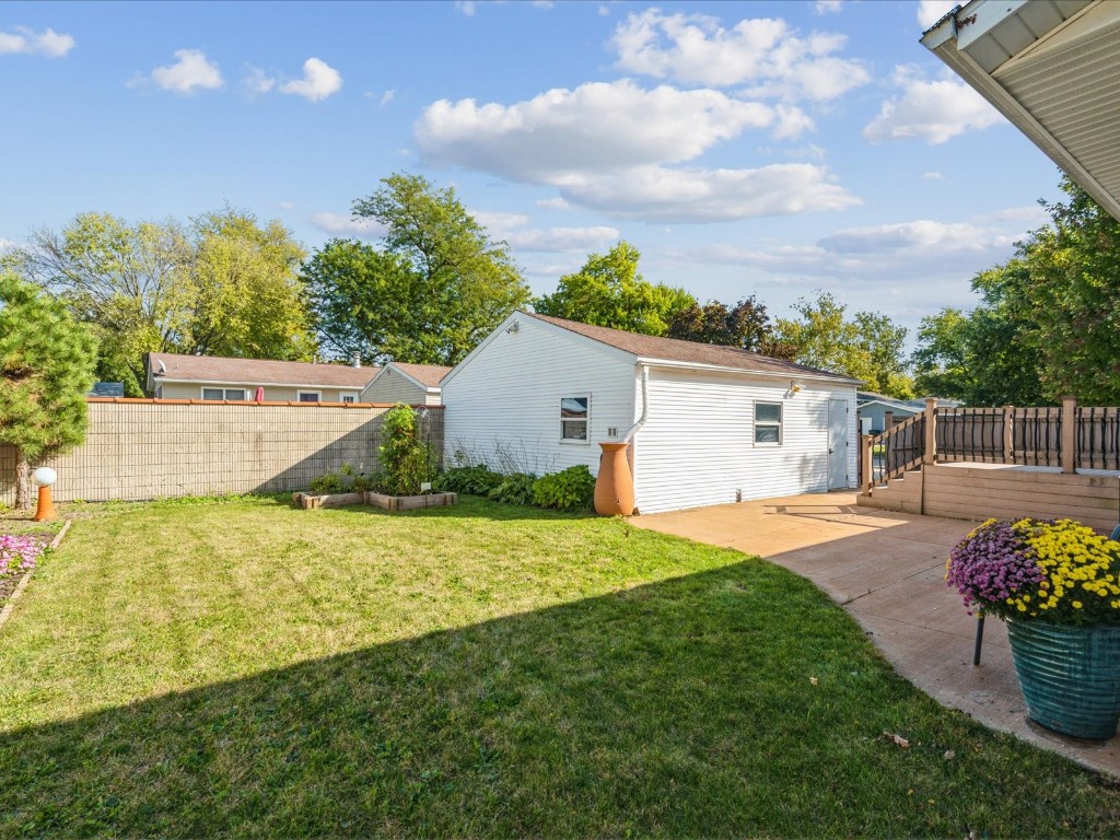 1613 South View Drive NW Cedar Rapids IA 52405