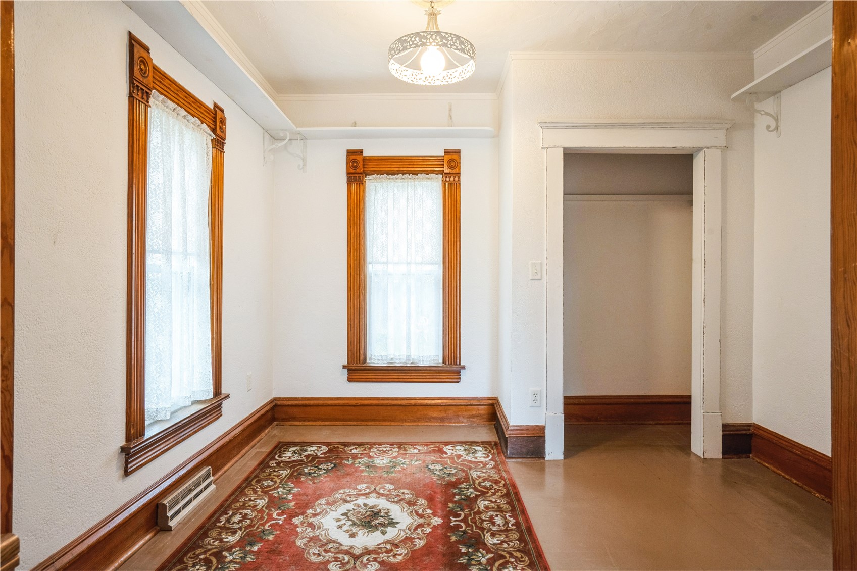 602 Jackson Street Olin IA 52320