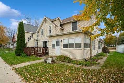 602 Jackson Street Olin IA 52320