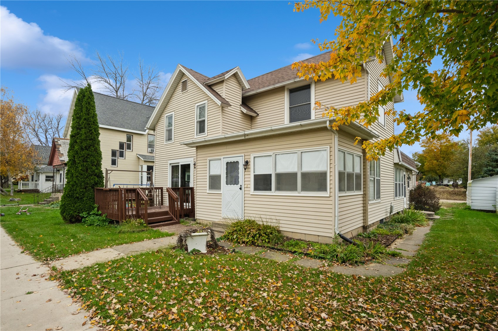 602 Jackson Street Olin IA 52320